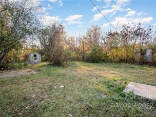 Foreclosed Home - 1127 HIGHWAY 218 W, 28079