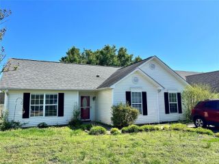 Foreclosed Home - 5810 AUTUMN TRACE LN, 28079