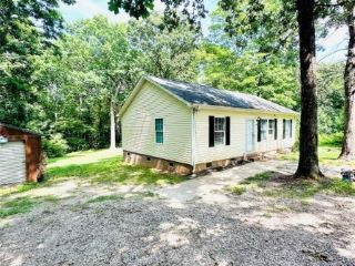Foreclosed Home - 4801 HIGHWAY 73, 28080