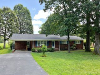 Foreclosed Home - 5869 CIRCLEWOOD DR, 28081