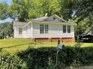 Foreclosed Home - 721 BROAD ST, 28081