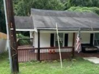 Foreclosed Home - 225 PETHEL ST, 28081