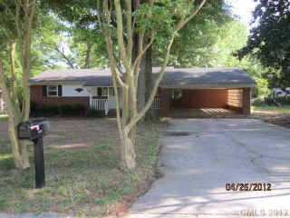 Foreclosed Home - 2306 WOODLAWN ST, 28083