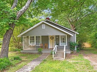 Foreclosed Home - 904 SKYLAND ST, 28083