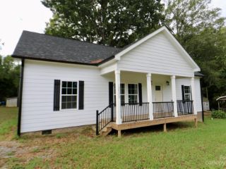 Foreclosed Home - 1303 W GOLD STREET EXT # 2, 28086