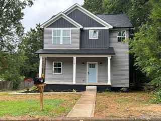 Foreclosed Home - 309 N BEAVER ST, 28088
