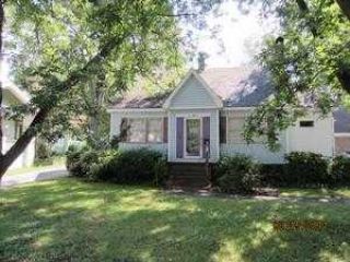 Foreclosed Home - 518 N FLINT ST, 28092