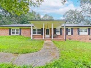 Foreclosed Home - 594 HOYLE ST, 28092