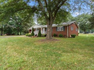 Foreclosed Home - 792 CLARK CREEK RD, 28092