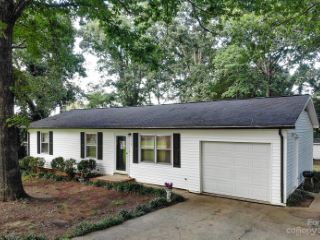Foreclosed Home - 354 DON MCGINNIS RD, 28092