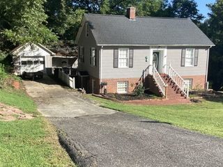 Foreclosed Home - 127 CHESTNUT ST, 28092