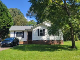 Foreclosed Home - 112 ALLENDALE ST, 28092