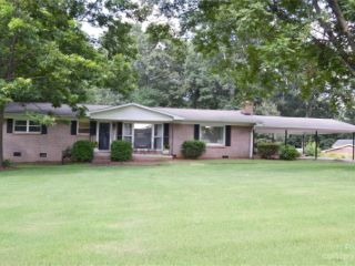 Foreclosed Home - 102 FOREST DR, 28097