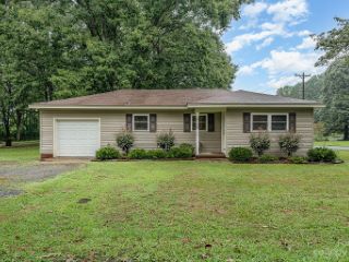 Foreclosed Home - 103 HILLCREST DR, 28097