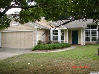 Foreclosed Home - 3025 OLD HOUSE CIR, 28105