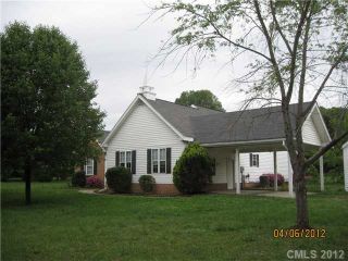 Foreclosed Home - 12629 IDLEWILD RD, 28105