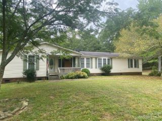Foreclosed Home - 6805 ENGLAND RD, 28107