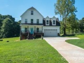 Foreclosed Home - 2307 GLENEAGLES DR, 28110