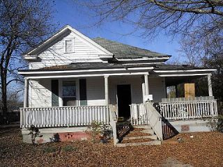 Foreclosed Home - 504A SANFORD ST, 28112
