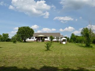 Foreclosed Home - 1909 MOUNTAIN SPRINGS CHURCH RD, 28112