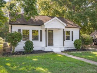 Foreclosed Home - 409 DURANT ST, 28112
