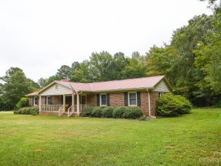 Foreclosed Home - 1106 CLARKSVILLE CAMPGROUND RD, 28112