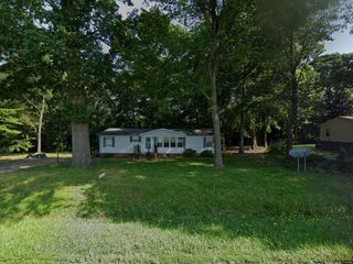 Foreclosed Home - 148 SAILWINDS RD, 28115