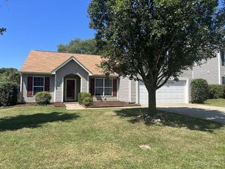 Foreclosed Home - 125 BOSBURG DR, 28115