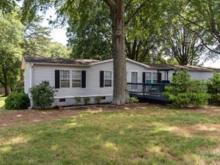Foreclosed Home - 129 FOURSQUARE RD, 28115