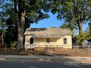 Foreclosed Home - 634 SPRUCE ST, 28115