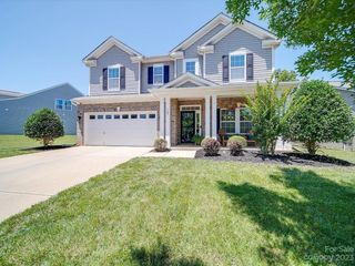 Foreclosed Home - 127 AVALON RESERVE DR, 28115
