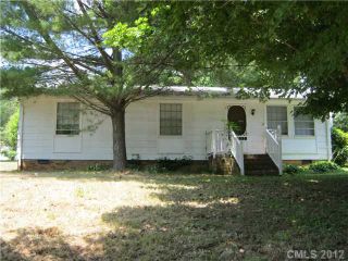 Foreclosed Home - 733 WOODLAWN AVE, 28120