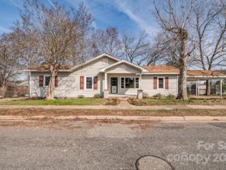 Foreclosed Home - 612 POPE ST, 28128