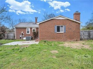 Foreclosed Home - 105 KENMORE DR, 28134