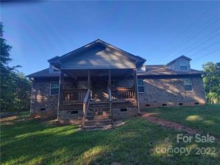 Foreclosed Home - 1050 RACE TRACK RD, 28135