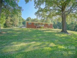 Foreclosed Home - 21737 ROGERS RD, 28137