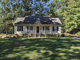 Foreclosed Home - 105 FALL ST, 28137