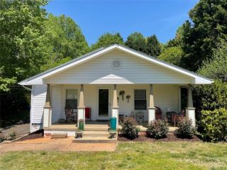 Foreclosed Home - 206 WESTVIEW ST, 28139