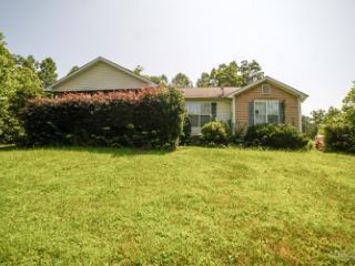 Foreclosed Home - 324 WINDY RIDGE DR, 28139
