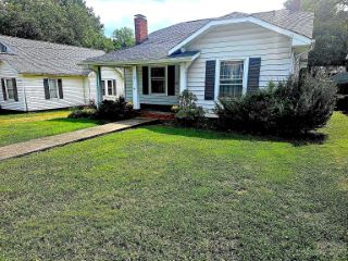 Foreclosed Home - 203 W COURT ST, 28139