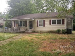 Foreclosed Home - 947 MAPLE AVE, 28144