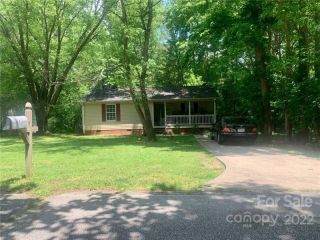 Foreclosed Home - 2412 OLD WILKESBORO RD, 28144