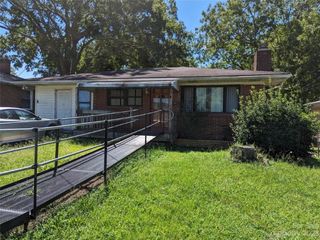 Foreclosed Home - 1331 STANDISH ST, 28144