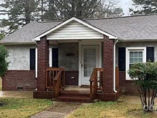 Foreclosed Home - 318 DIVISION AVE, 28144