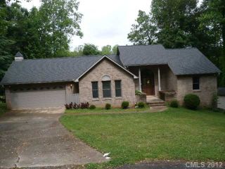 Foreclosed Home - 118 CARRIAGE LN, 28146