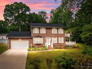 Foreclosed Home - 707 BROOKFIELD CIR, 28146