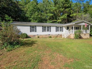 Foreclosed Home - 1540 MCCANLESS RD, 28146