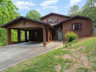 Foreclosed Home - 6 OLD FARM RD, 28147
