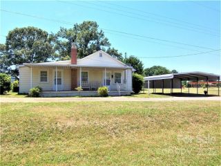 Foreclosed Home - 612 E SANDERS RD, 28150