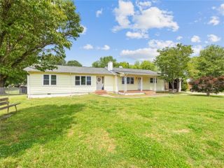 Foreclosed Home - 710 3RD ST, 28150